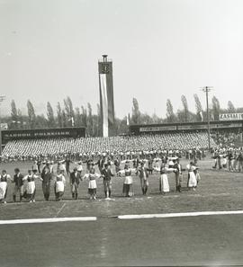 Próba przed pokazem gimnastycznym na Stadionie Olimpijskim