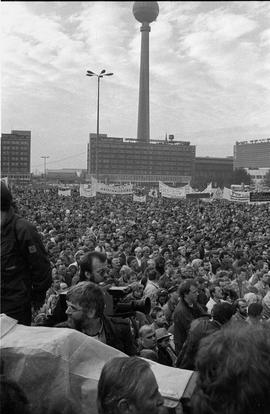 Berlin Wschodni – manifestacja na Alexanderplatz