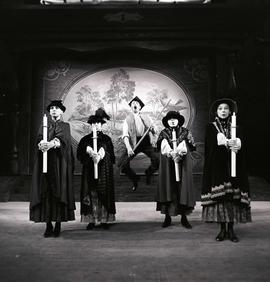 Spektakl pt. "Kram z piosenkami" w Teatrze Polskim - Obraz 3 Parafiańszczyzna
