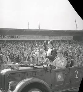 Przejazd medalistów po płycie Stadionu